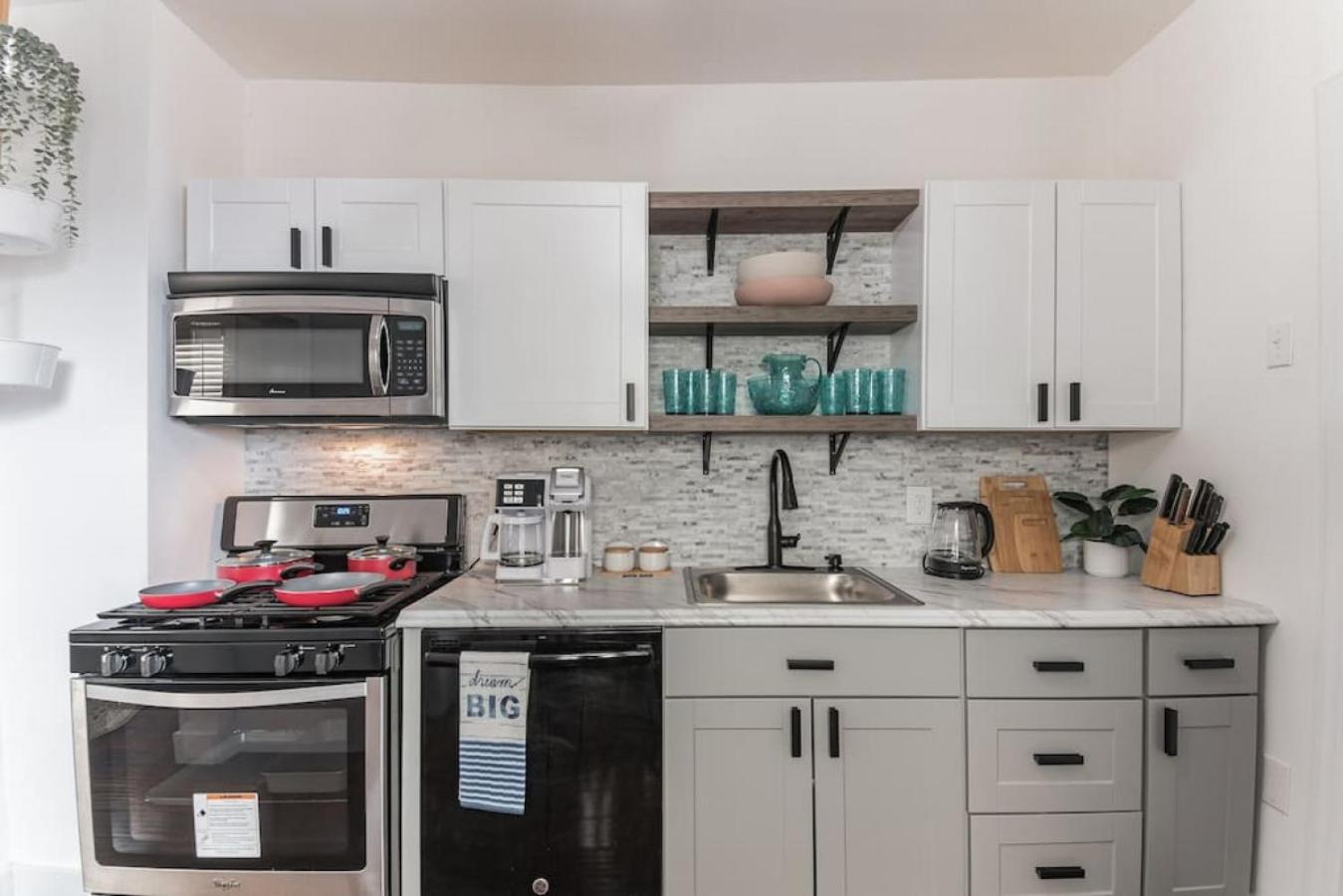 Charming Home In Ac Parking 5 Min To Borgata Atlantic City Bagian luar foto